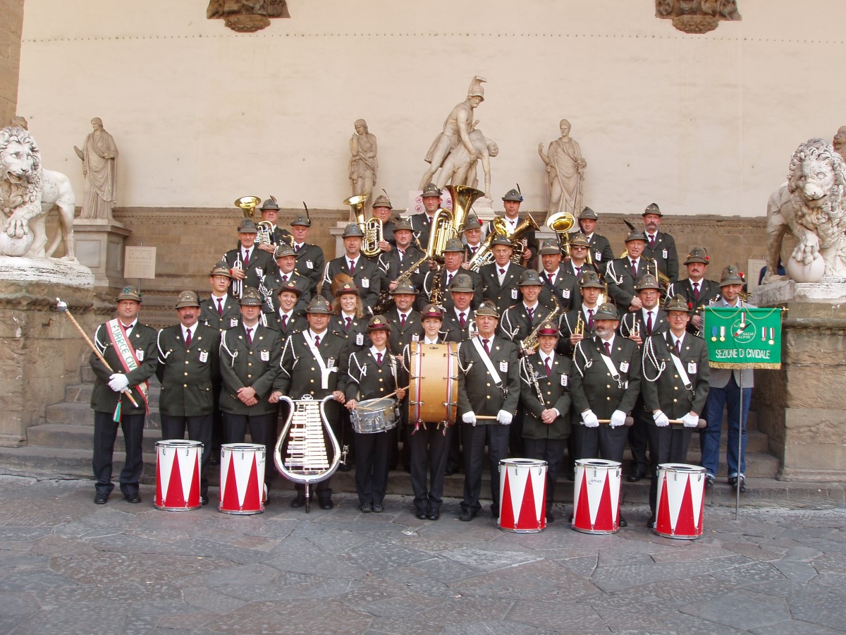 Photo 38 (0038parma.jpg) Click to next